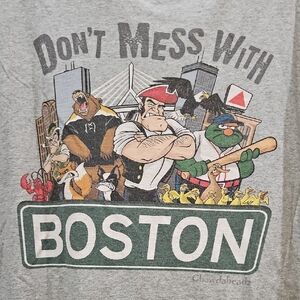 Chowdaheadz | "Don't Mess With Boston" Sports Graphic Tee | XL
